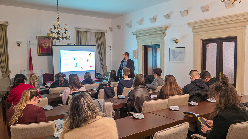 RADIONICA O FINANSIJSKOJ PISMENOSTI ODRŽANA...